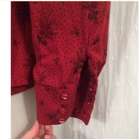 Vintage Button-Down Floral TraditionalBlouse - Picture 7 of 12